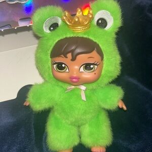 Yasmin Bratziez Keychain 💚